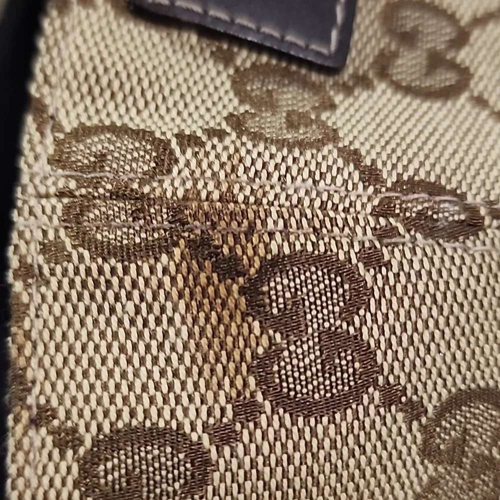 GUCCI - Picture 9 of 10